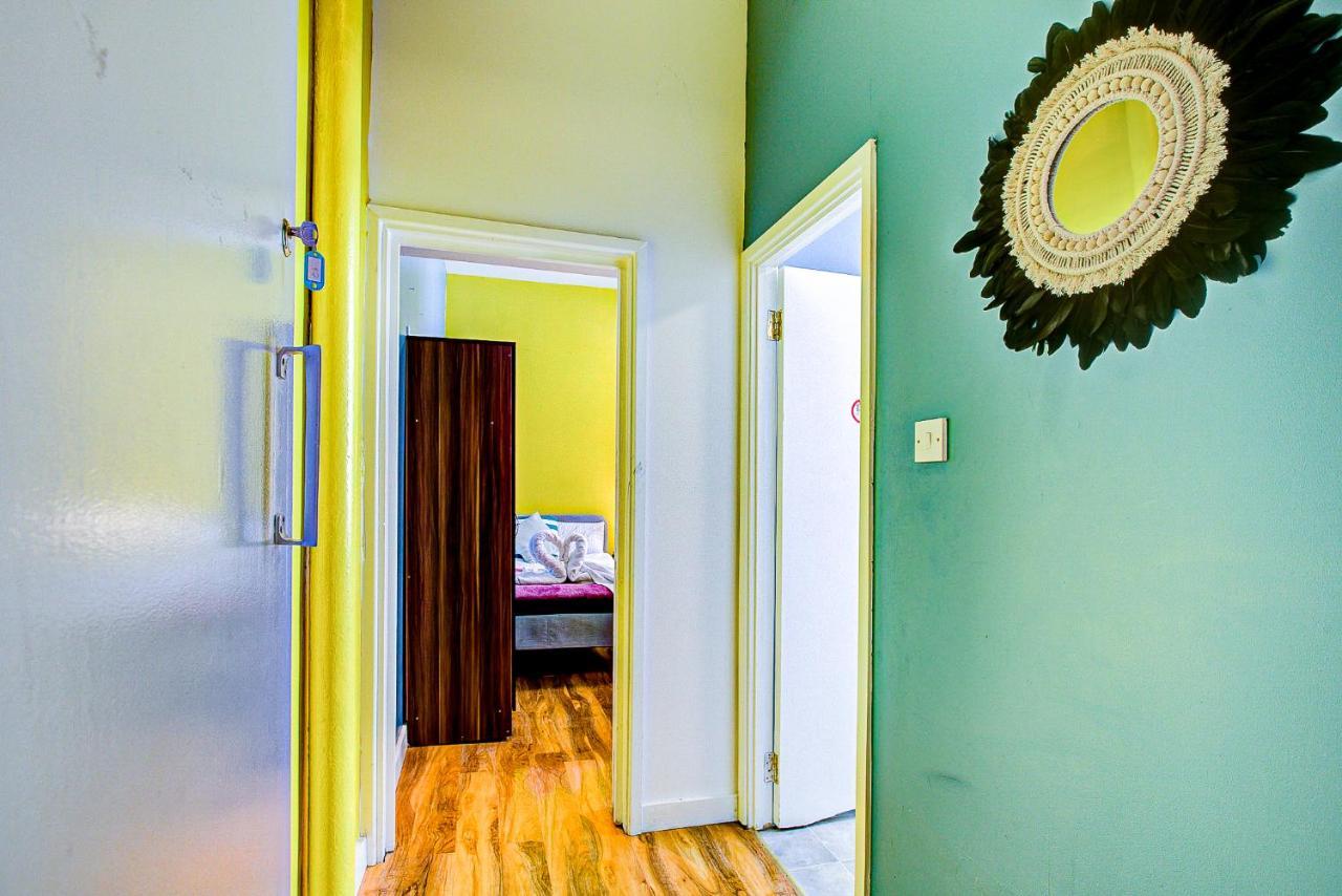 Studio With A Large Toilet And A Separate Room Budget Price Central Londyn Zewnętrze zdjęcie